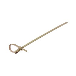 Pincho de bambú con lazo